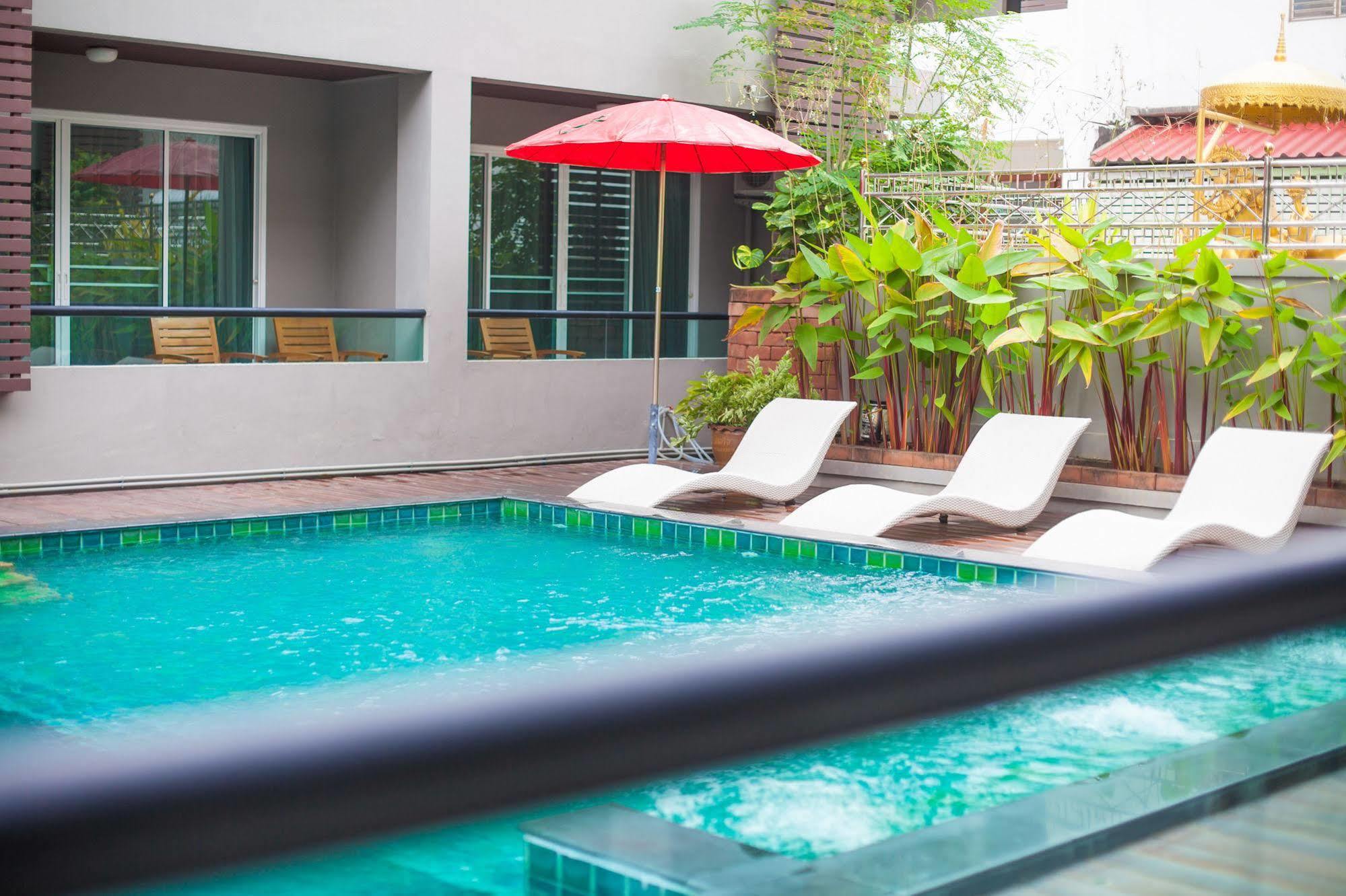 Double D Boutique Residence Pattaya Bagian luar foto