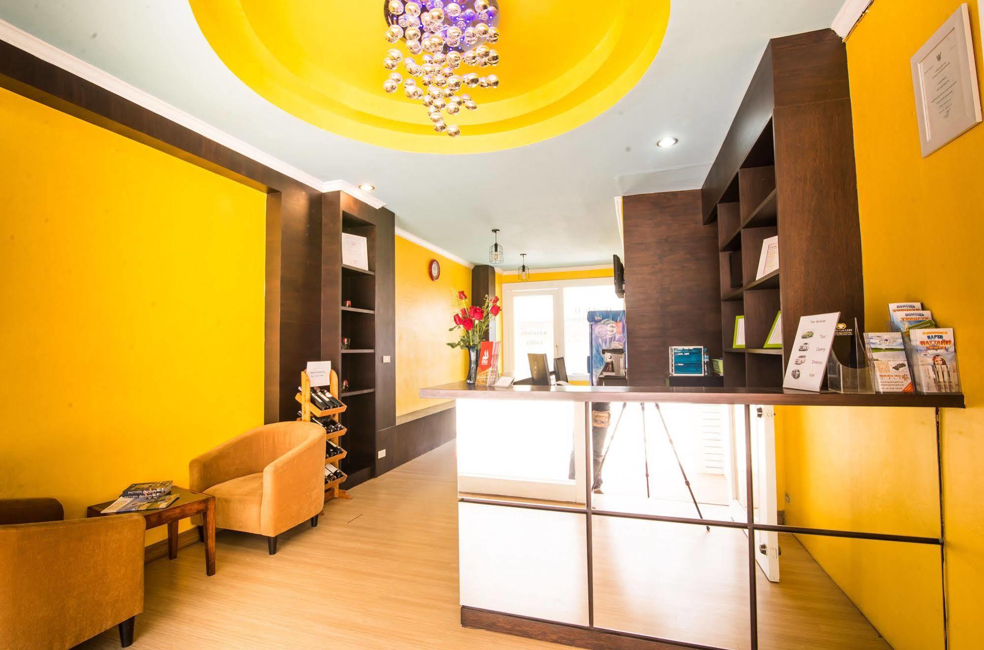 Double D Boutique Residence Pattaya Bagian luar foto